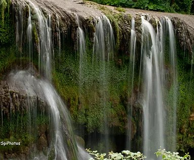 Он носит титул самого высокого искусственного водопада в европе. Mramornyk Vodopady Linguabella