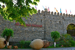 Винные туры экскурсии по винодельням и дегустации вин . Avtorskij Tur Po Vinodelnyam Kaheti Geography Tours