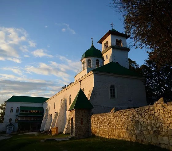 Удаленность от базы даховская слобода в пределах 30 км . Ekskursii V Adygee Otdyh V Adygee