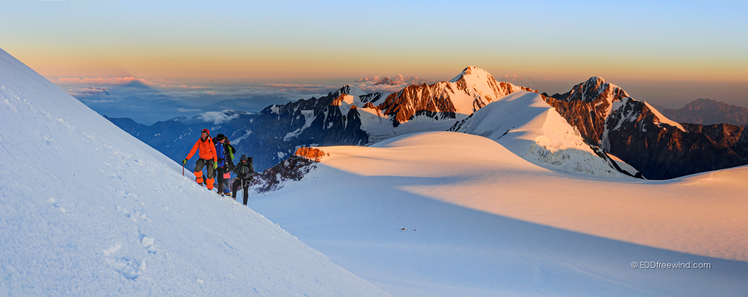 Мы организуем восхождение на казбек (5047 м) со стороны грузии. Freewind Hochu Na Kazbek 5054m Marshrut Iz Rossii