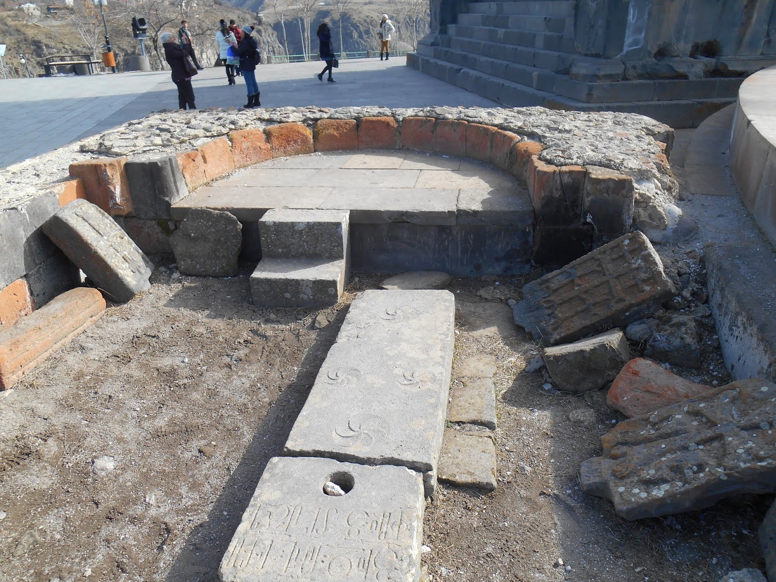 Экскурсия в гарни и гегард из еревана. Ekskursiya V Garni Gegard