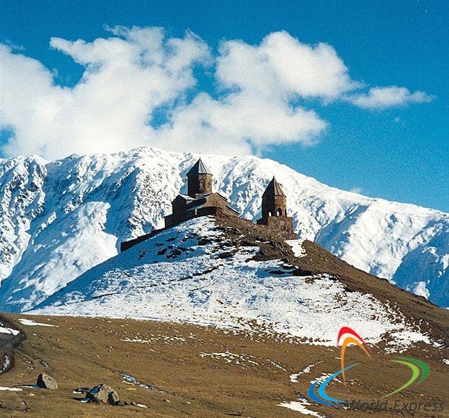 Историческое название дороги через главный кавказский хребет, соединяющей города владикавказ (северная осетия) и тбилиси (грузия). Otkrojte Dlya Sebya Gruziyu Kazbegi