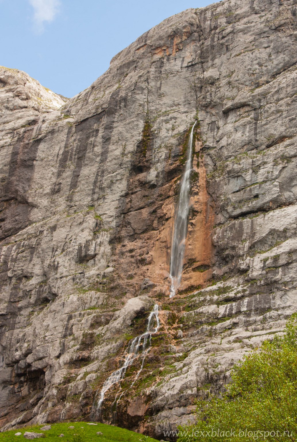 Сюда можно добраться на машине. Bredovyj Zayac Pshehskie Vodopady